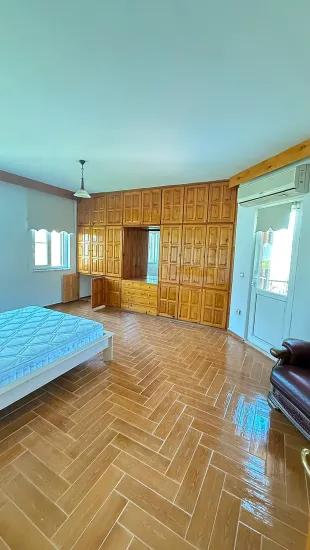 In der Nachbarschaft Okçular Mahallesi zu vermietende freistehendes Haus