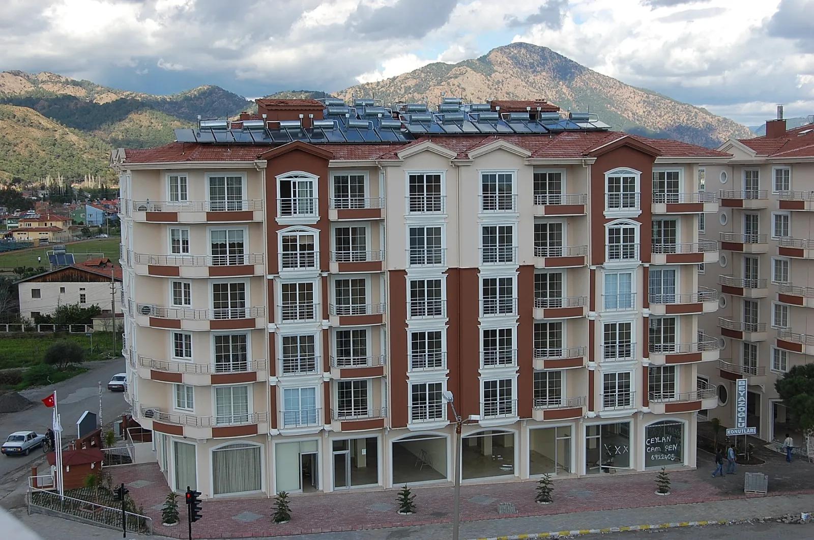 Ortaca Merkez Beyazoğlu Mahallesi'nde Satılık Köşe Daire