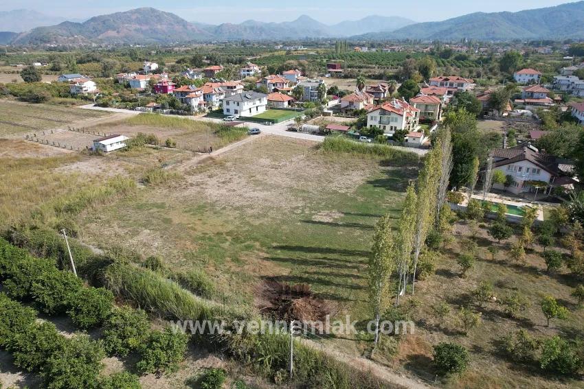 Dalyan Merkeze 2 km.mesafede satılık arsa