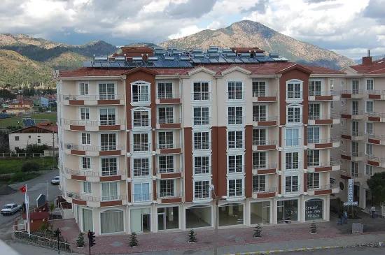 Ortaca Merkez Beyazoğlu Mahallesi'nde Satılık Köşe Daire