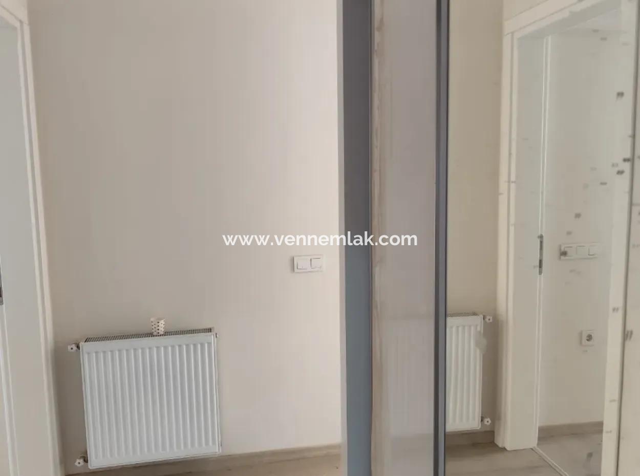 Ortaca Karaburun Mahallesinde Satılık Giriş Kat Daire